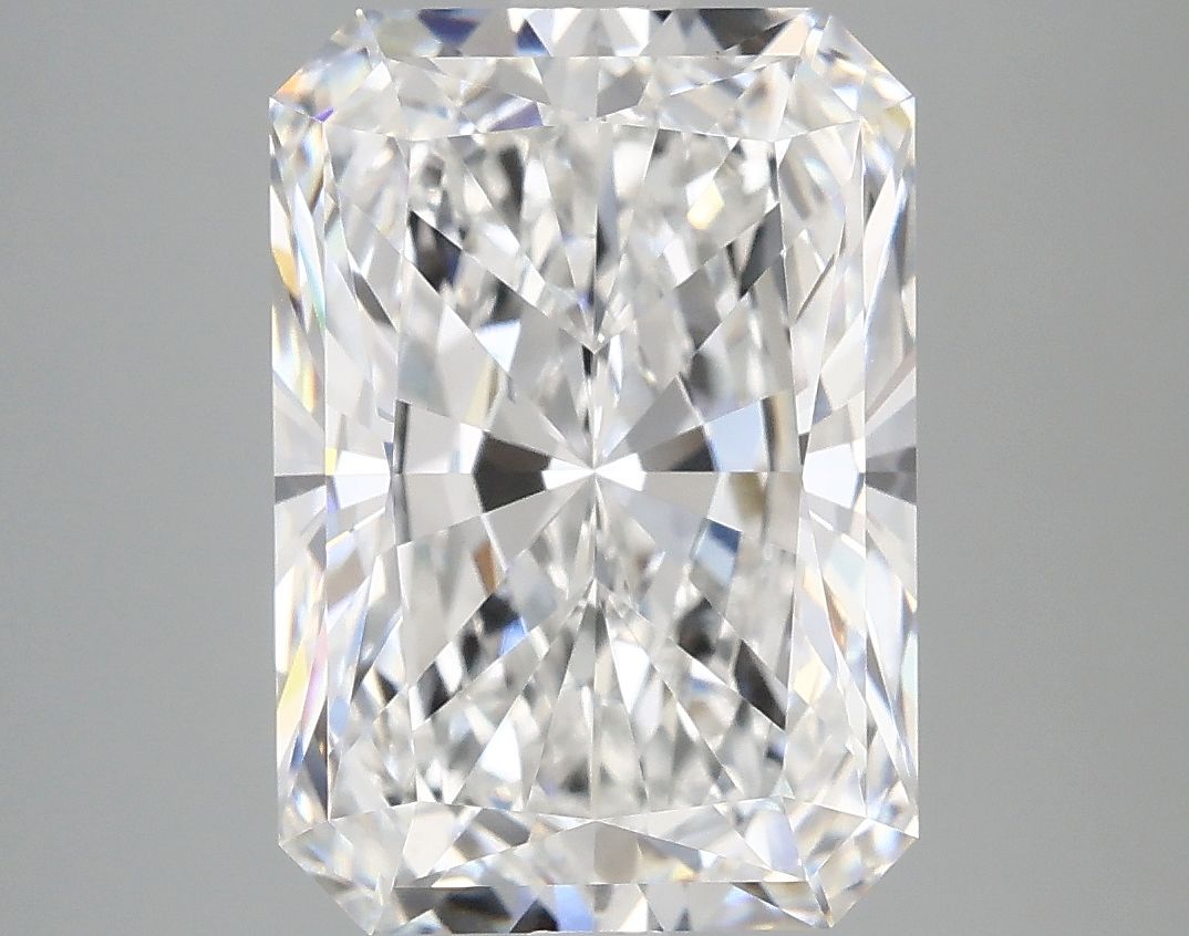 4.99 ct. radiant Lab Grown Diamond front image