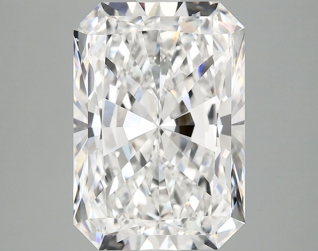 4.79 ct. radiant Lab Grown Diamond front image