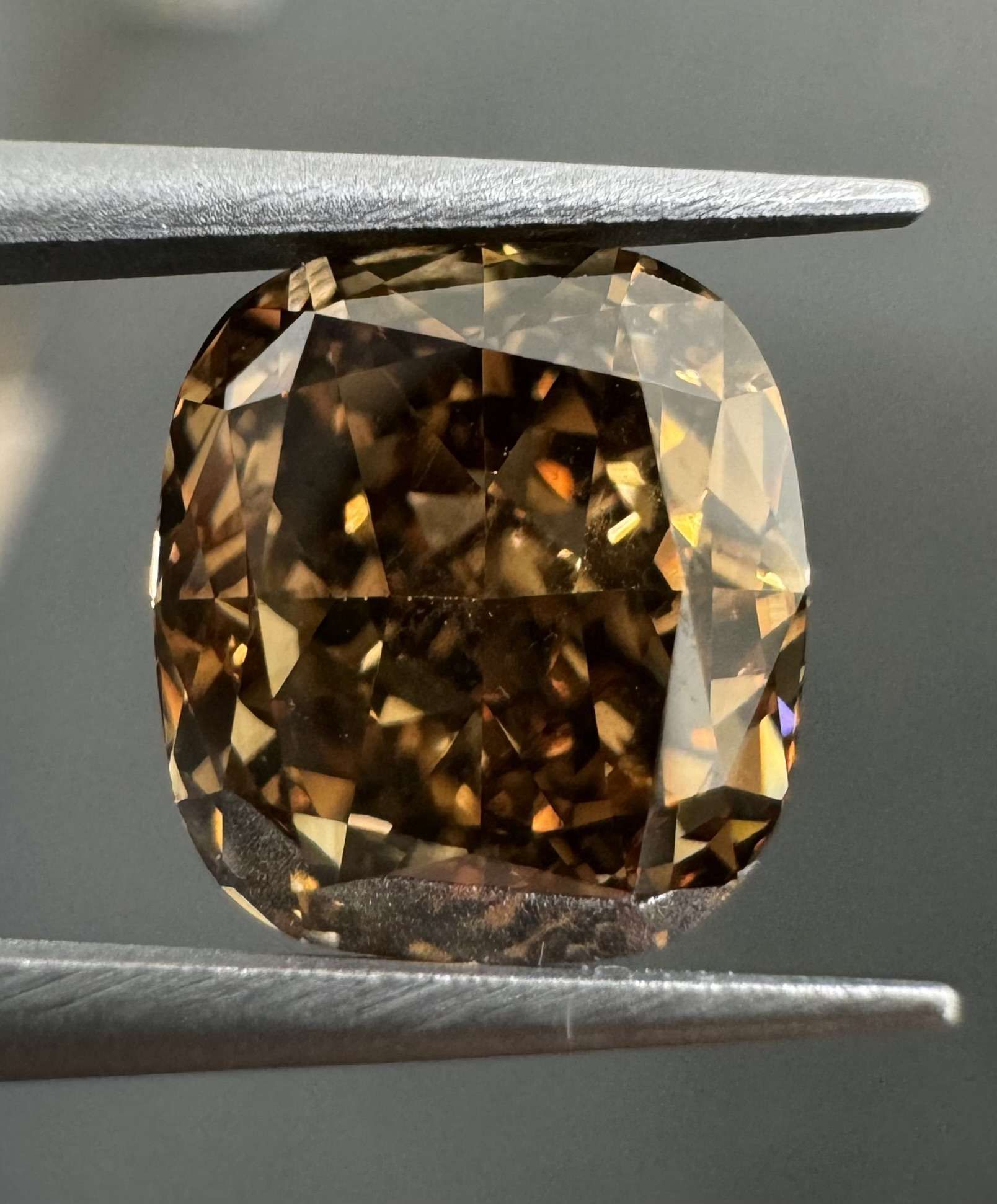 3.00 ct Cushion Brilliant diamond