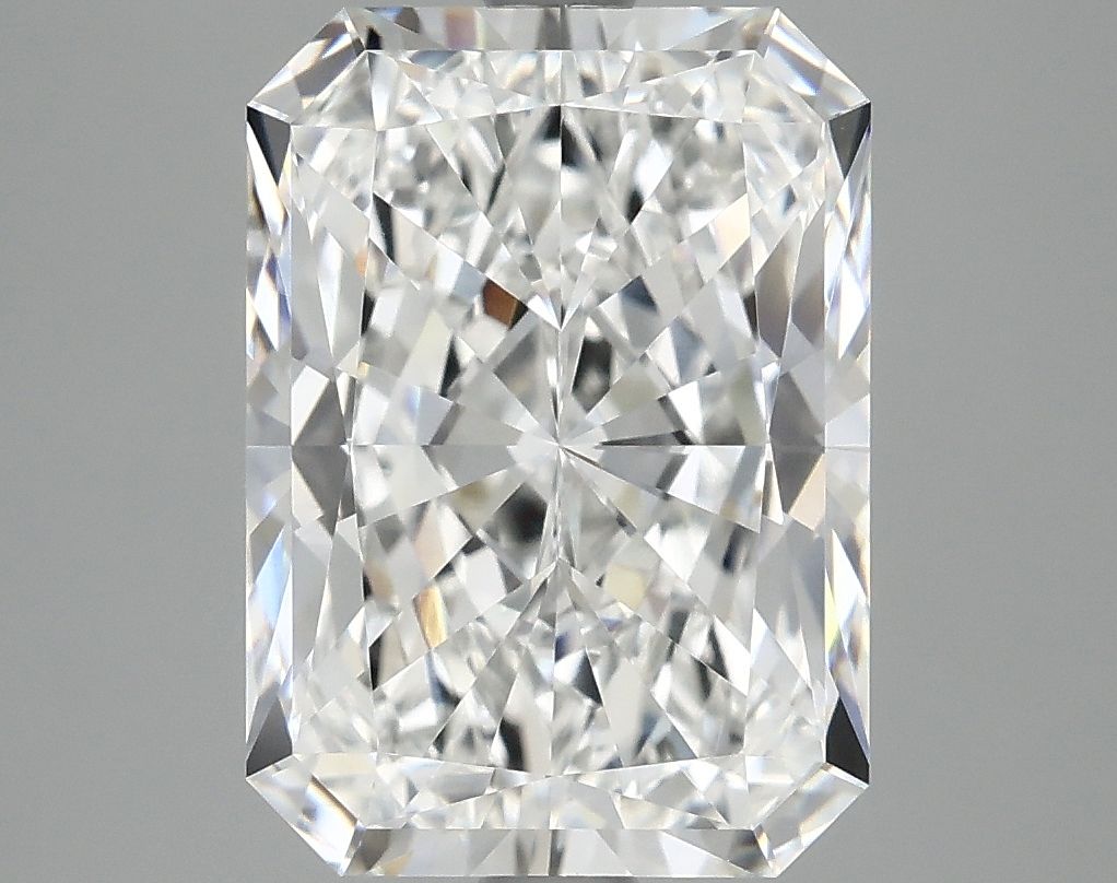 3.89 ct. radiant Lab Grown Diamond front image