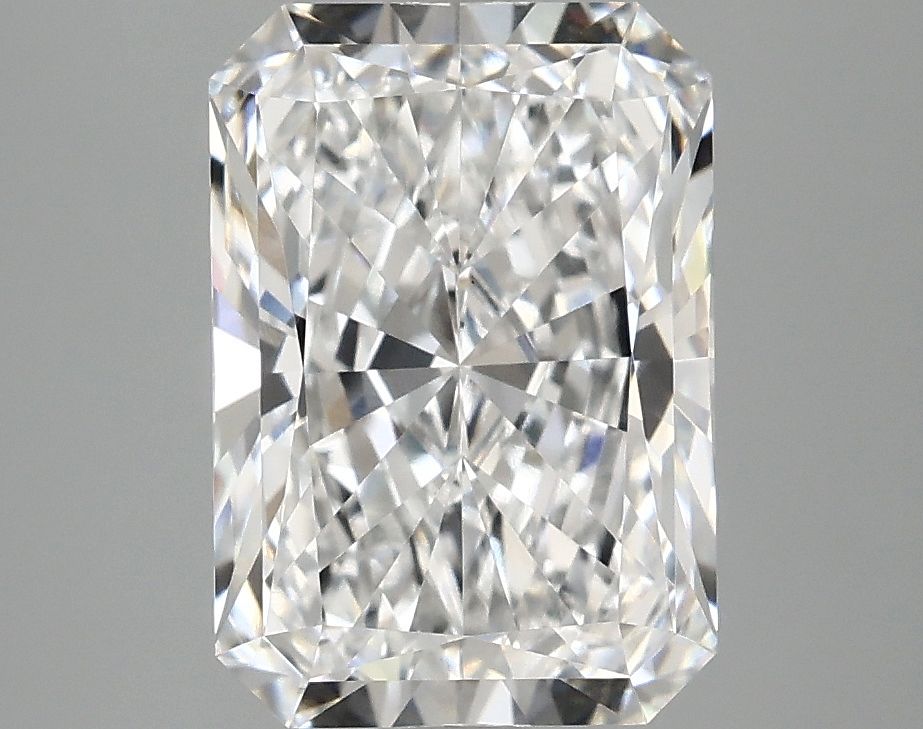 3.09 ct. radiant Lab Grown Diamond front image