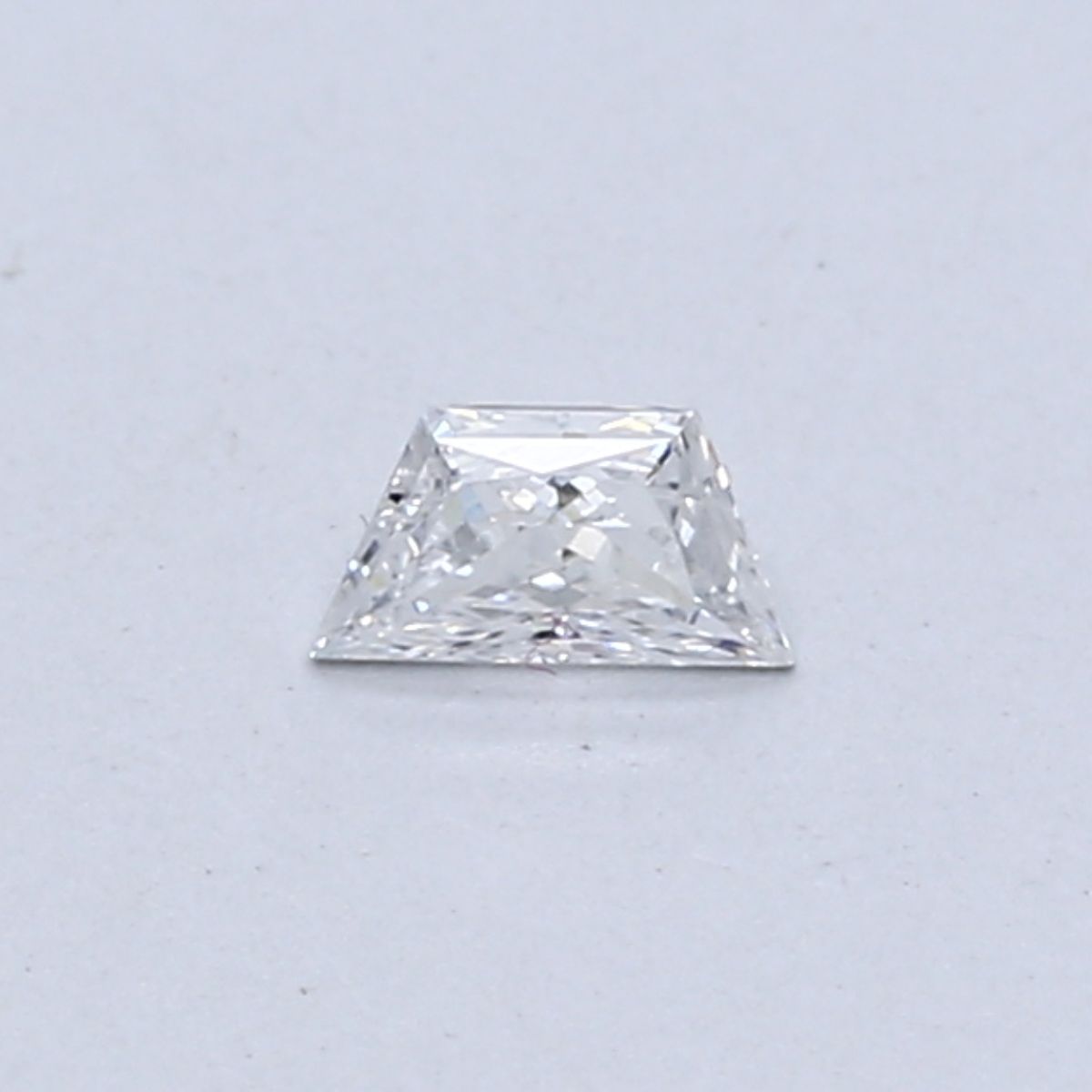 0.18ct Trapezoid E VS1