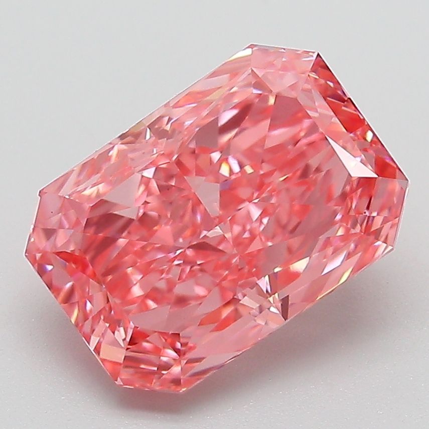 3.12 ct Radiant diamond