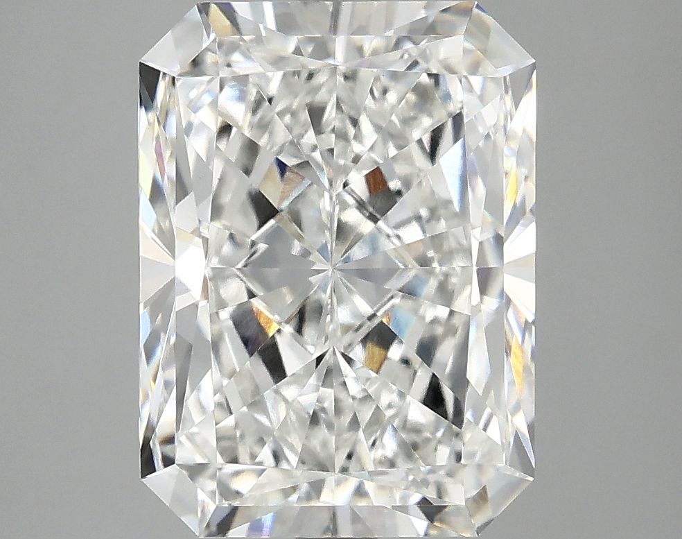 5.05 ct. radiant Lab Grown Diamond front image