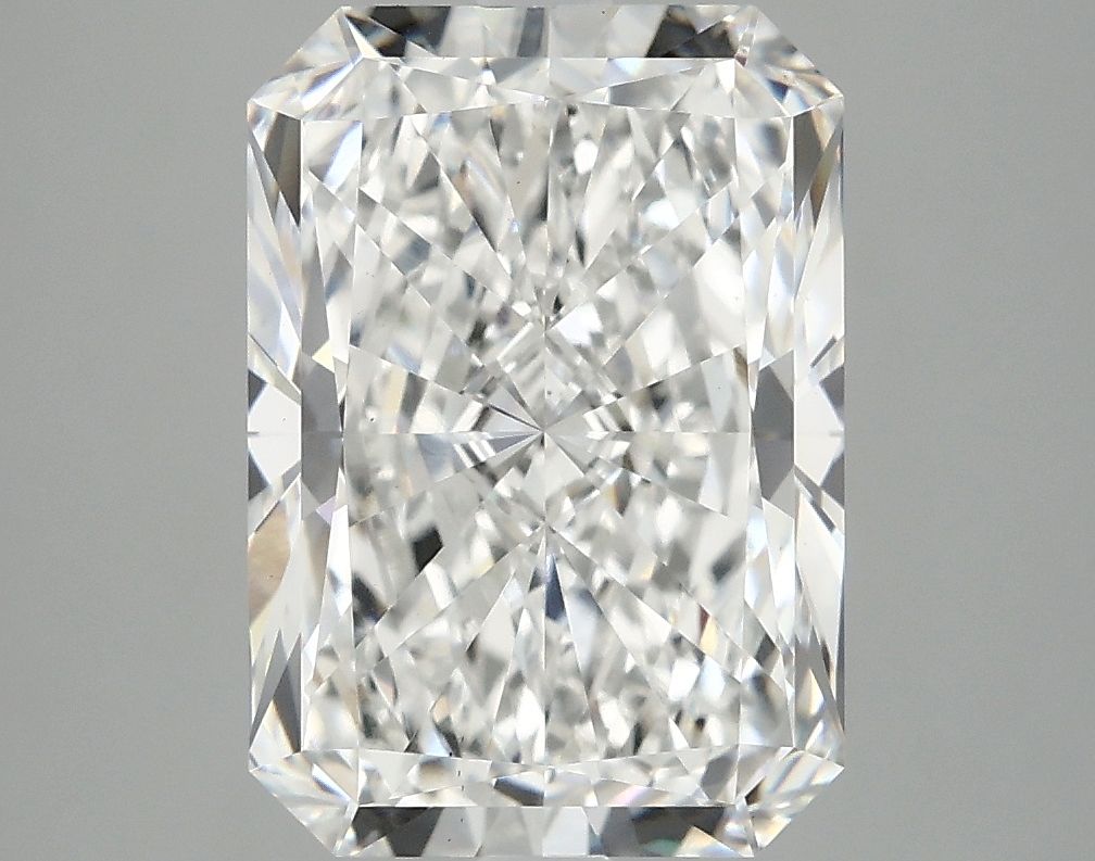 4.76 ct. radiant Lab Grown Diamond front image