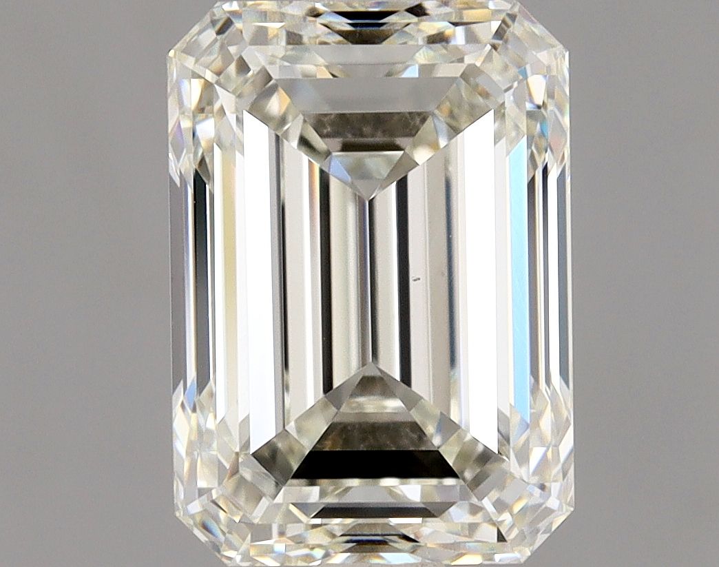 1.91 ct Emerald diamond