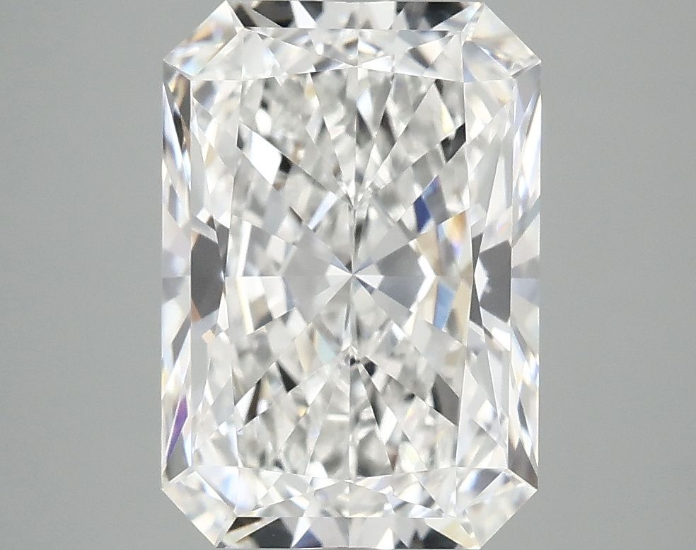 4.04 ct. radiant Lab Grown Diamond front image