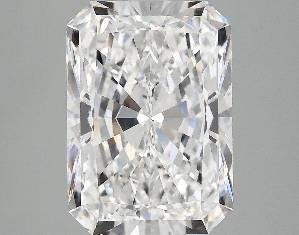 4.15 ct. radiant Lab Grown Diamond front image