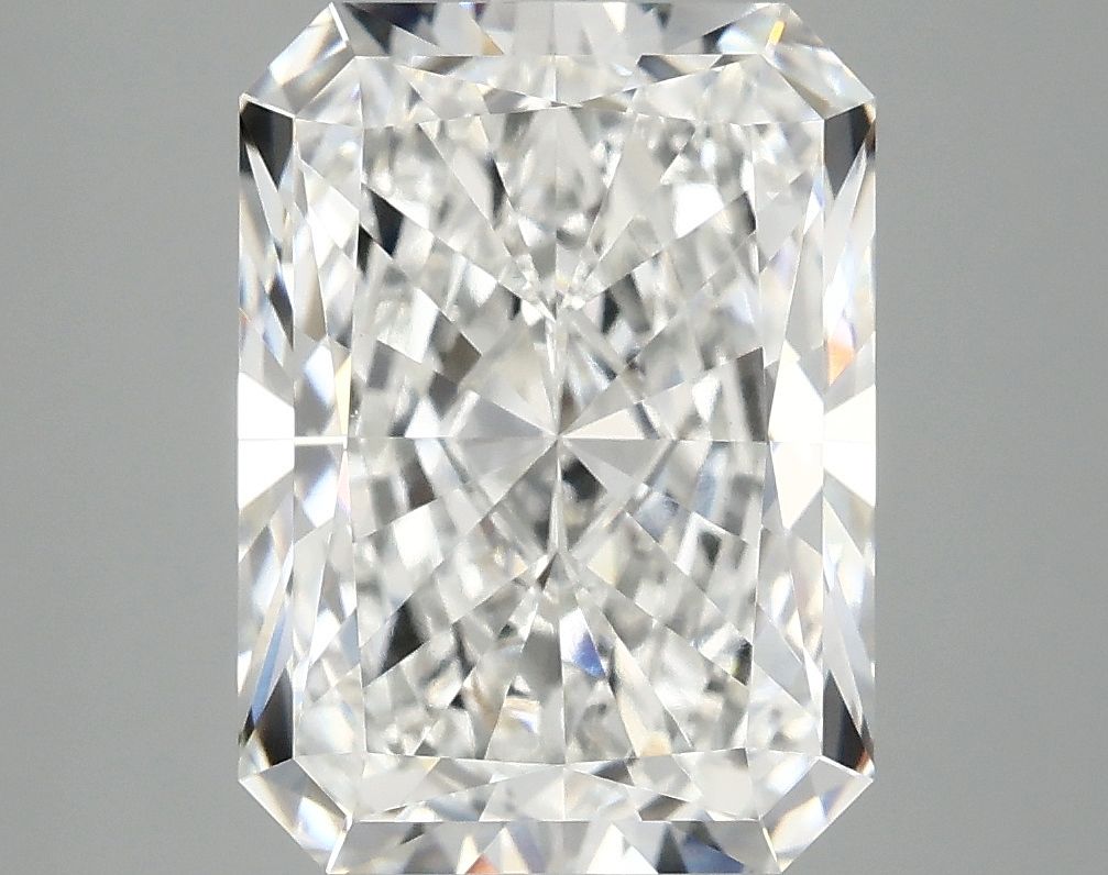 4.62 ct. radiant Lab Grown Diamond front image