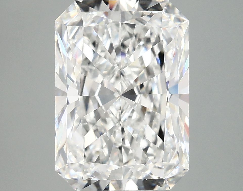 4.16 ct. radiant Lab Grown Diamond front image