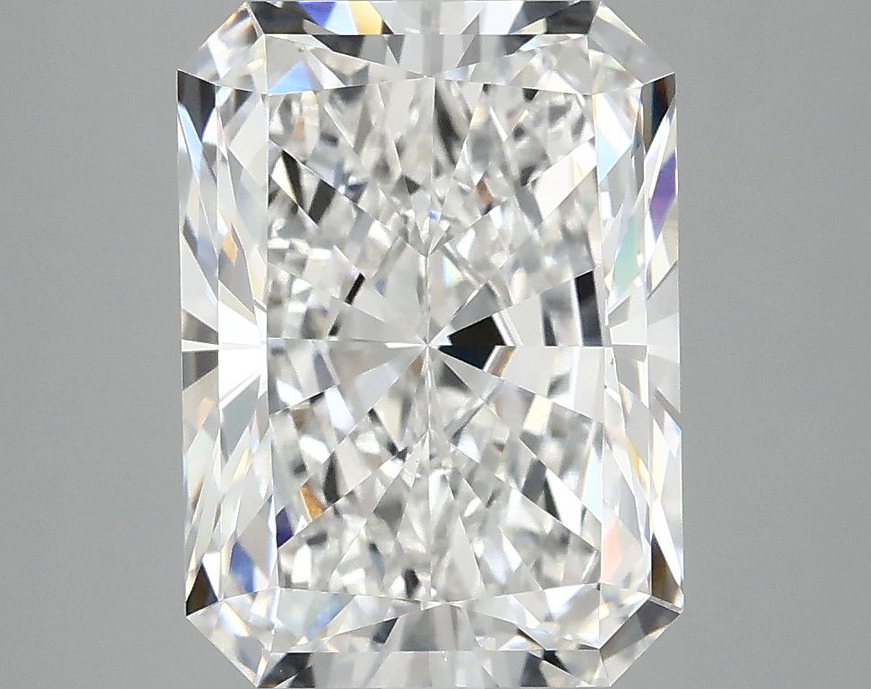 4.73 ct. radiant Lab Grown Diamond front image