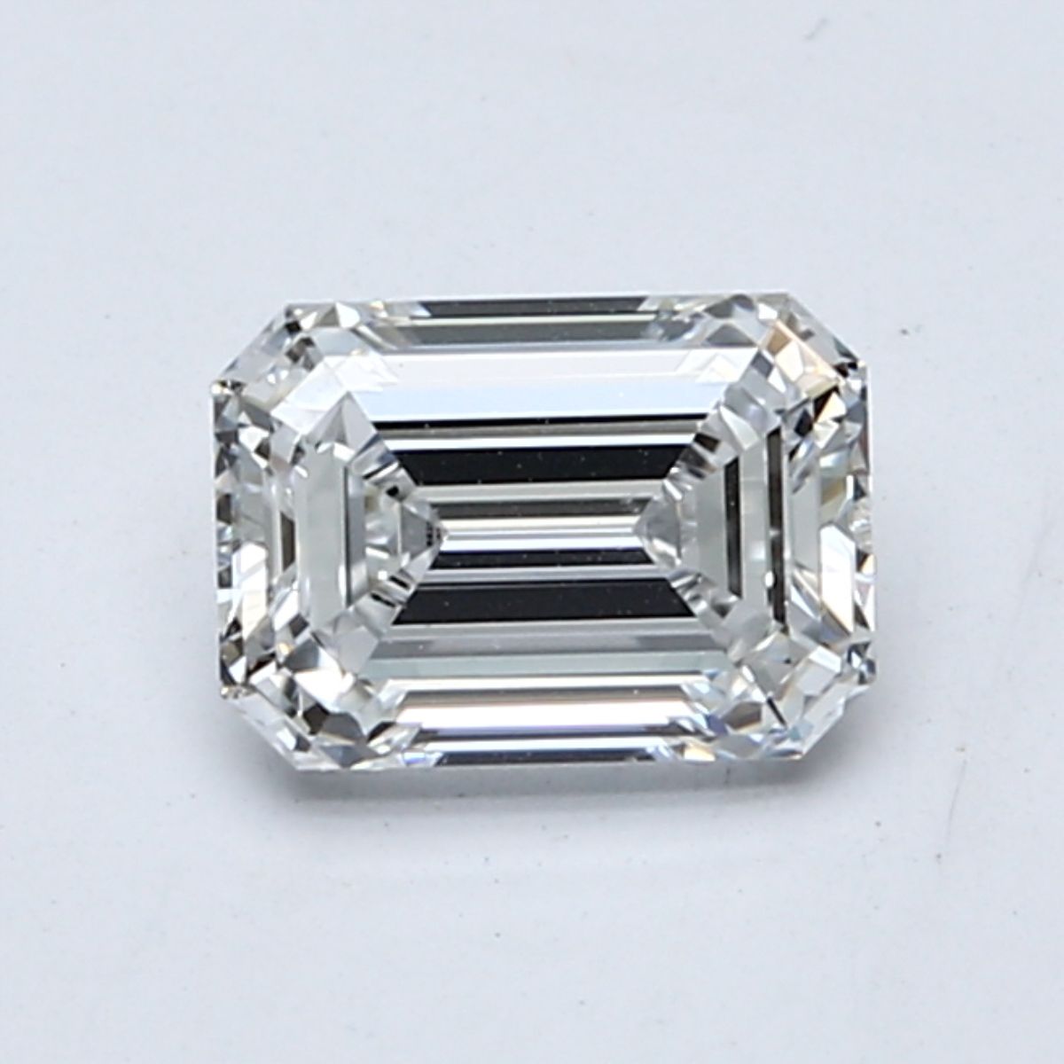2.50 ct. emerald Lab Grown Diamond front image