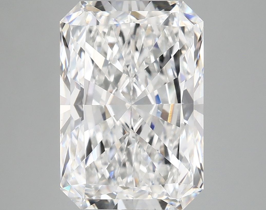 4.80 ct. radiant Lab Grown Diamond front image