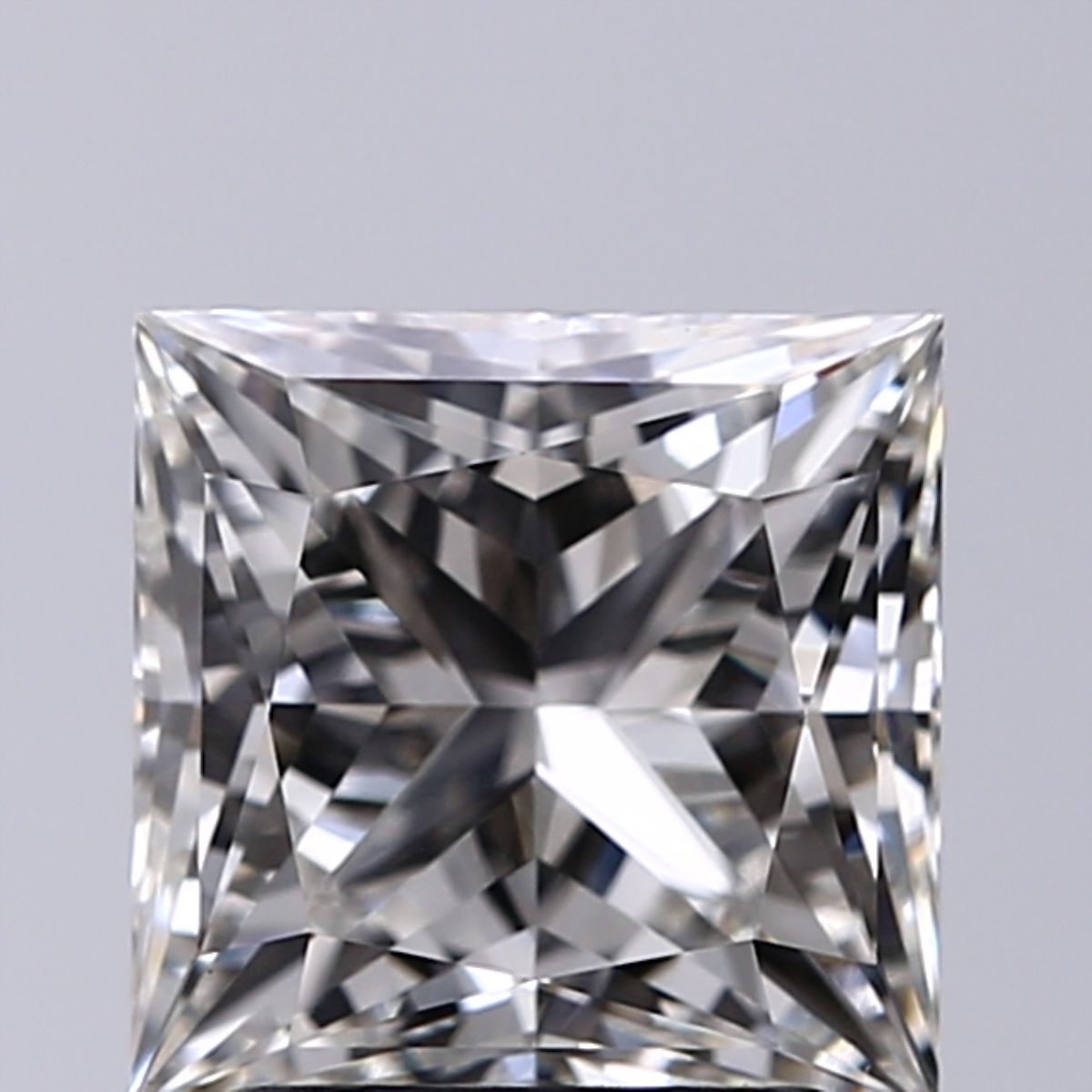 2.15 ct. princess Lab Grown Diamond front image
