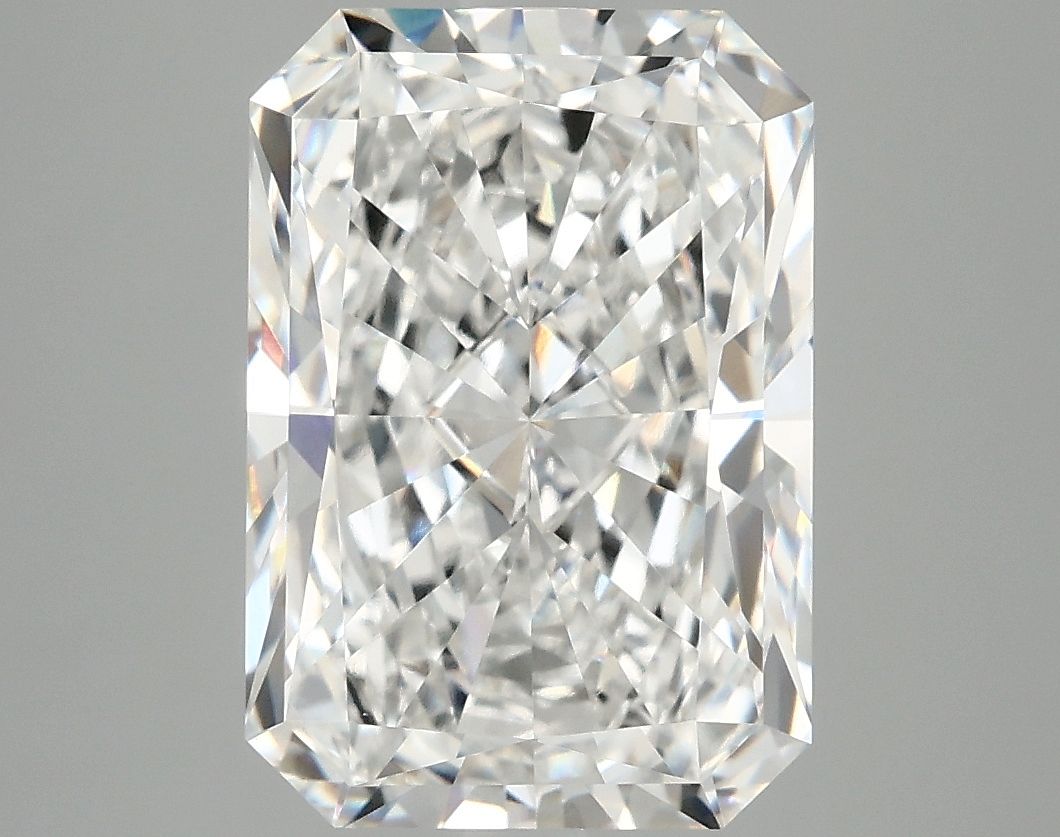 4.96 ct. radiant Lab Grown Diamond front image