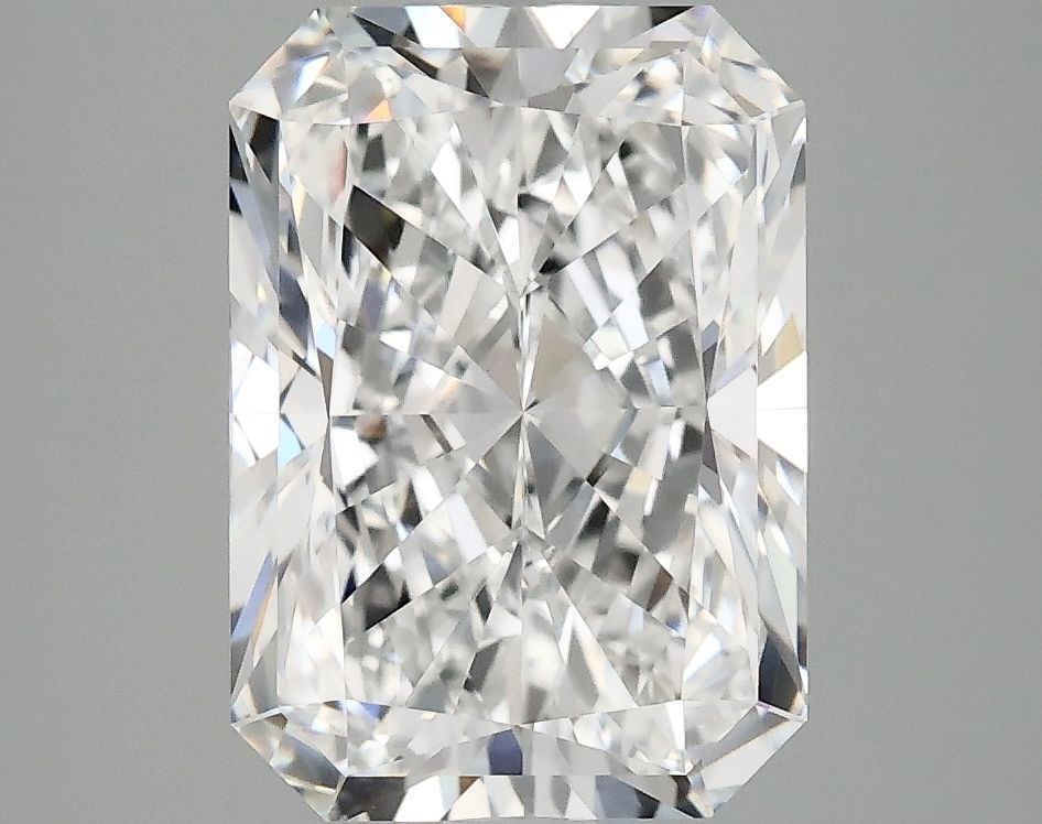 3.94 ct. radiant Lab Grown Diamond front image