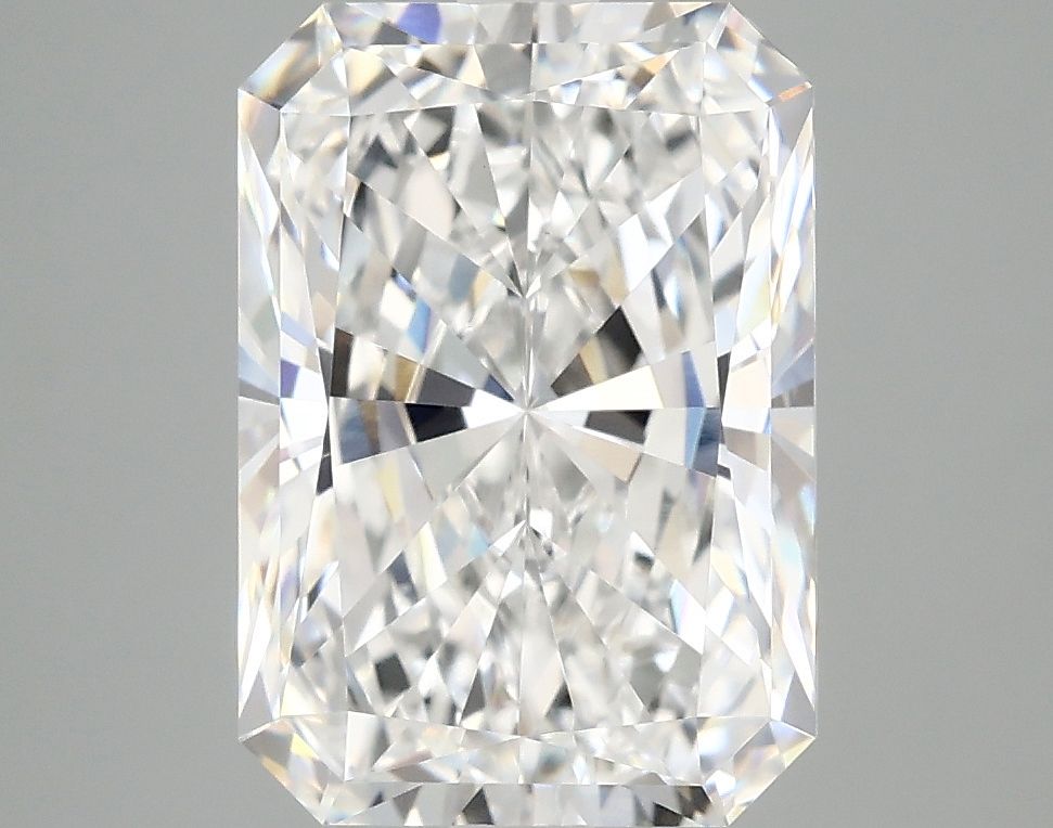 4.18 ct. radiant Lab Grown Diamond front image