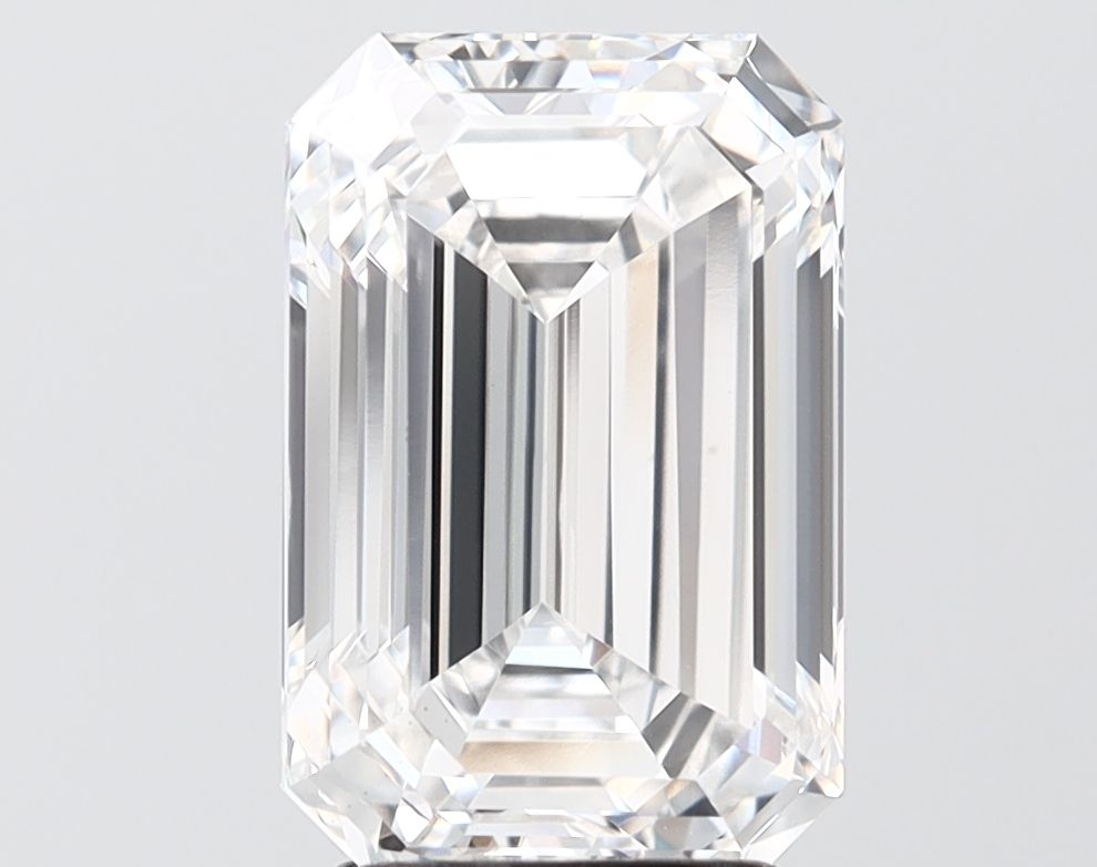 4.05 ct. emerald Lab Grown Diamond front image
