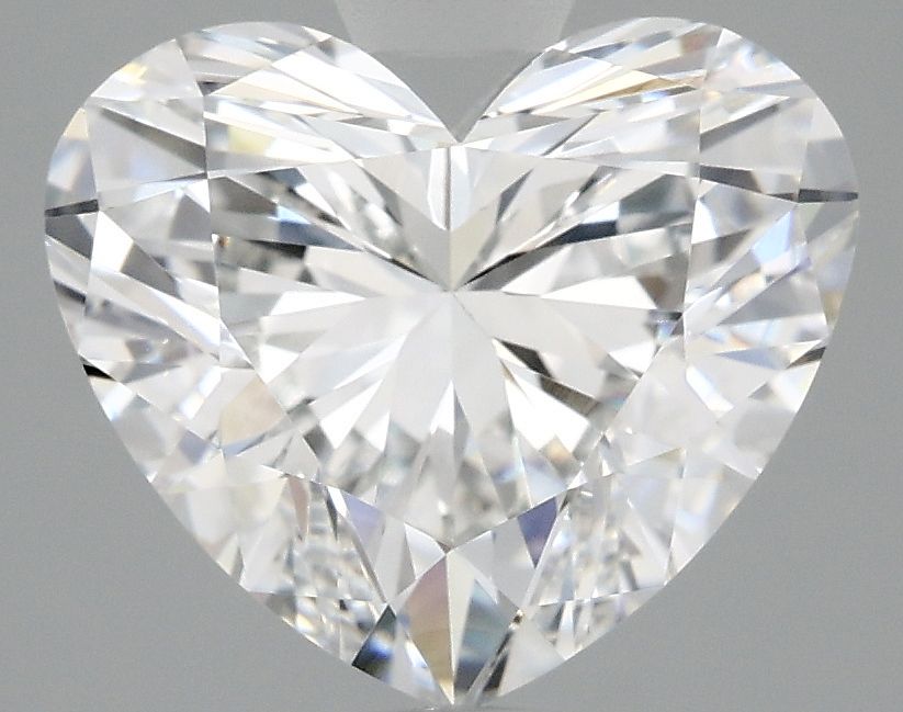 3.03 carat e VS1 EX Cut IGI heart diamond