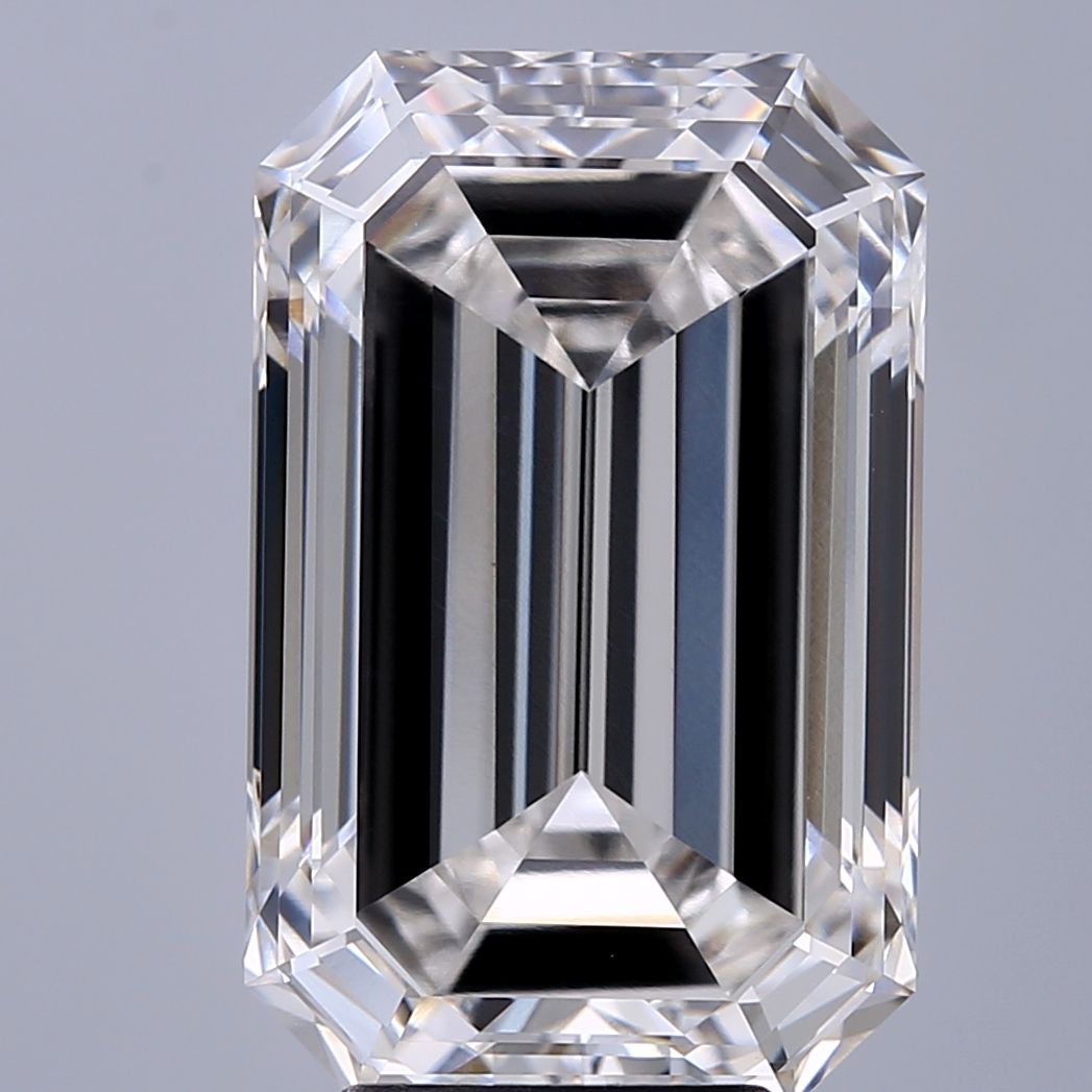 7.11 ct. emerald Lab Grown Diamond front image