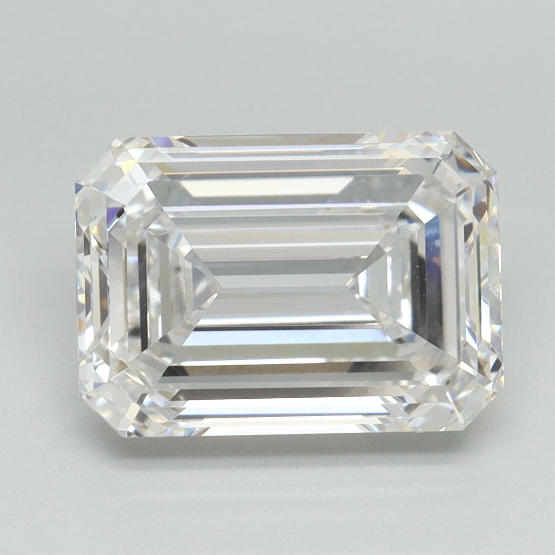 4.50 ct. emerald Lab Grown Diamond front image