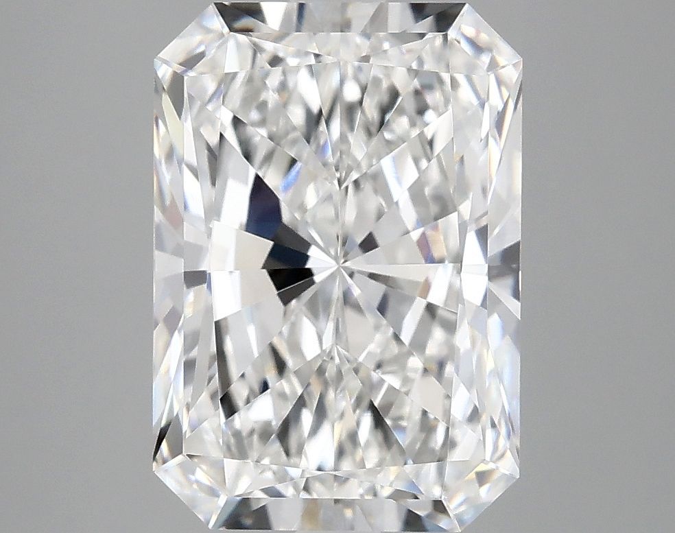 3.89 ct. radiant Lab Grown Diamond front image