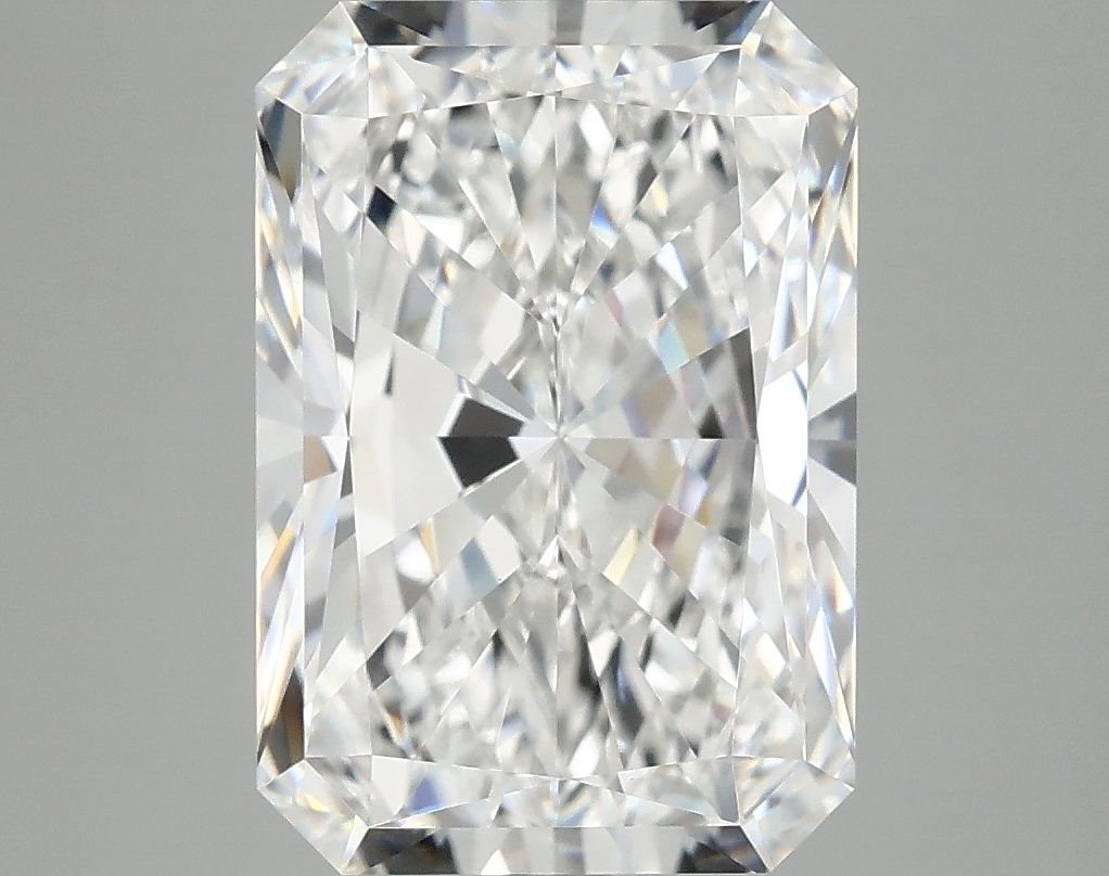 4.82 ct. radiant Lab Grown Diamond front image