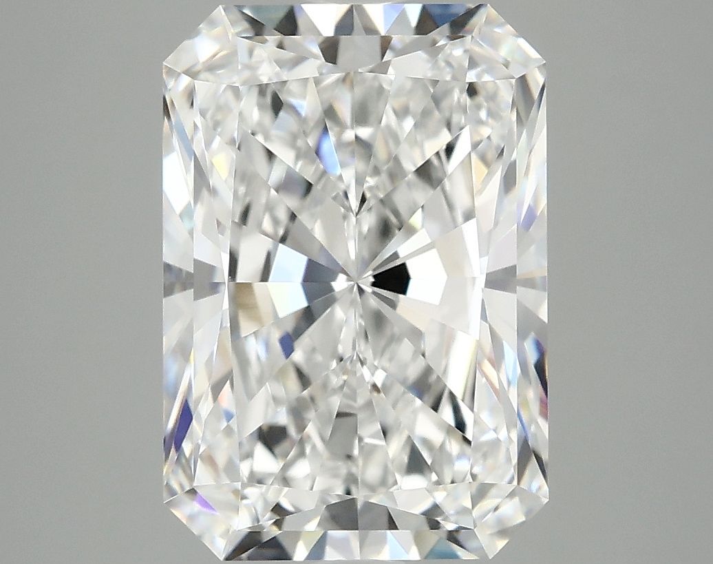 4.88 ct. radiant Lab Grown Diamond front image