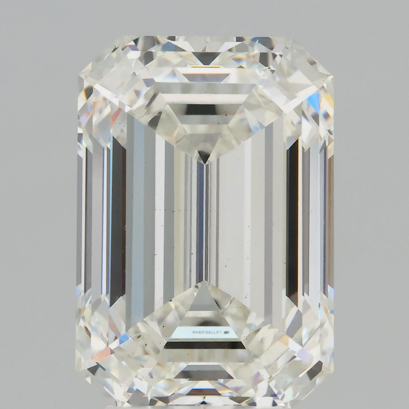 5.06 ct. emerald Lab Grown Diamond front image