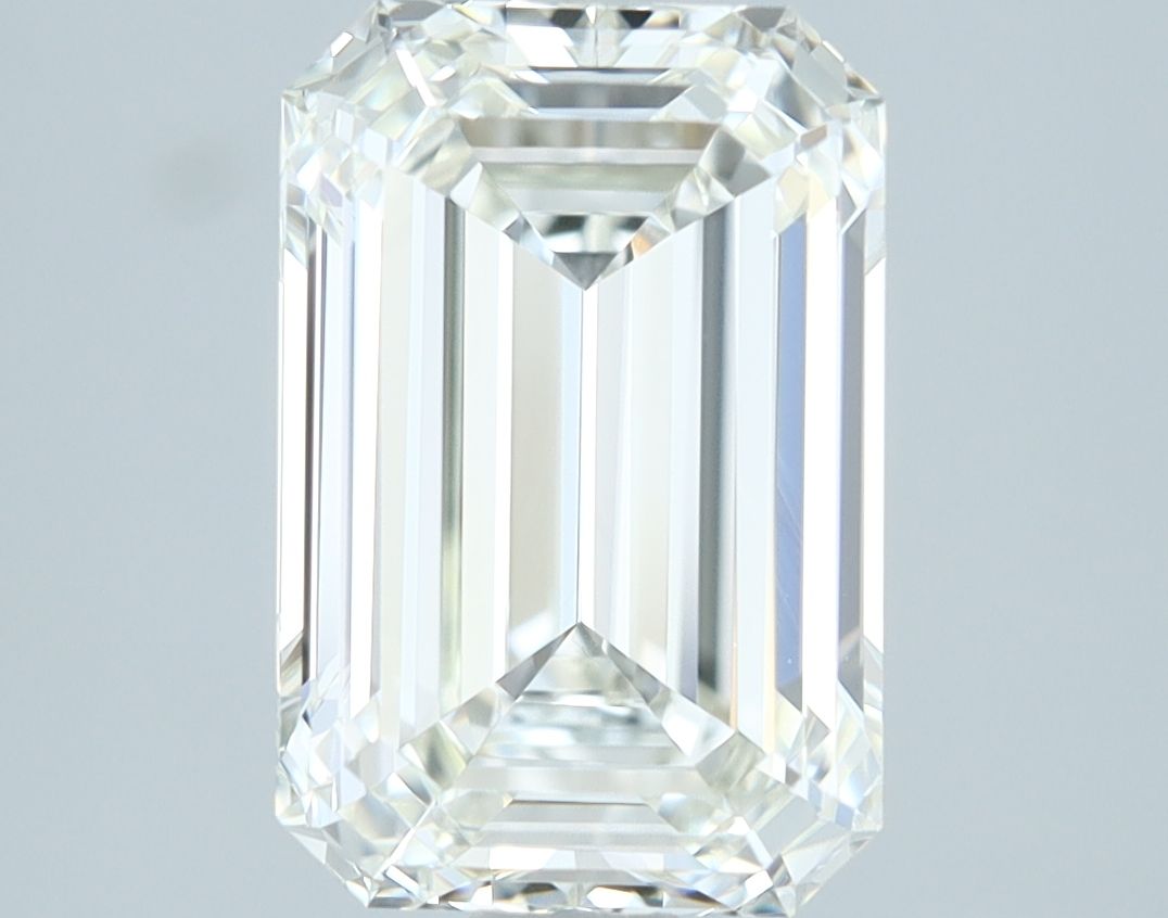 2.50 ct Emerald diamond
