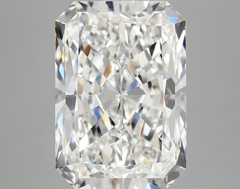 4.18 ct. radiant Lab Grown Diamond front image