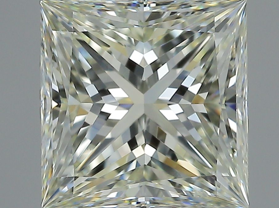Pear Diamond