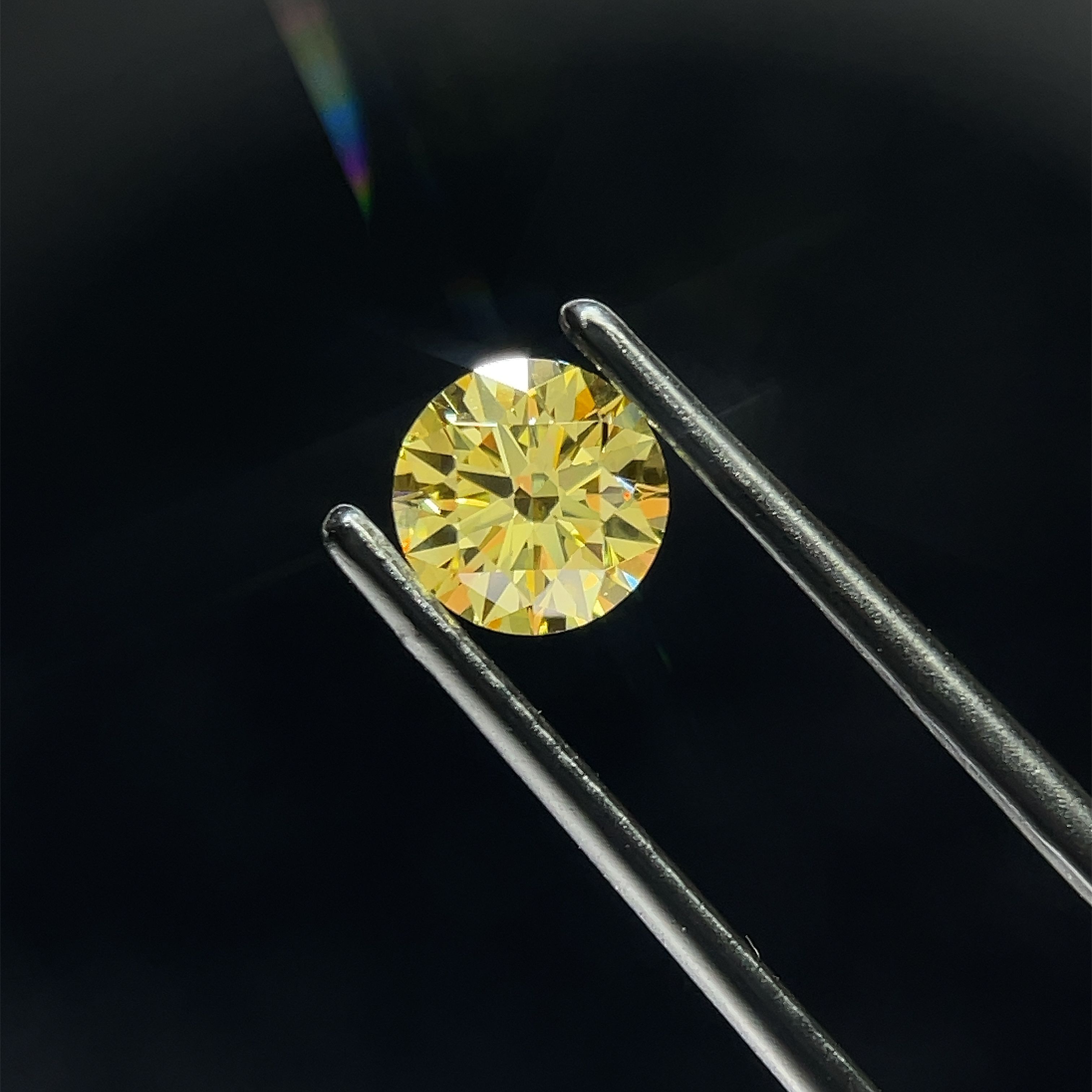 0.90 ct. round Lab Grown Diamond front image