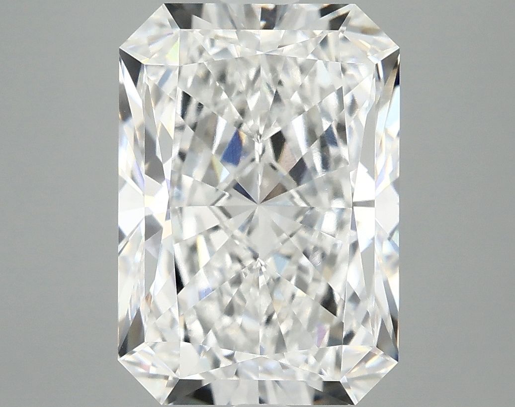 4.89 ct. radiant Lab Grown Diamond front image