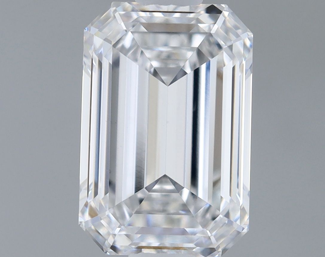 3.07 ct. emerald Lab Grown Diamond front image