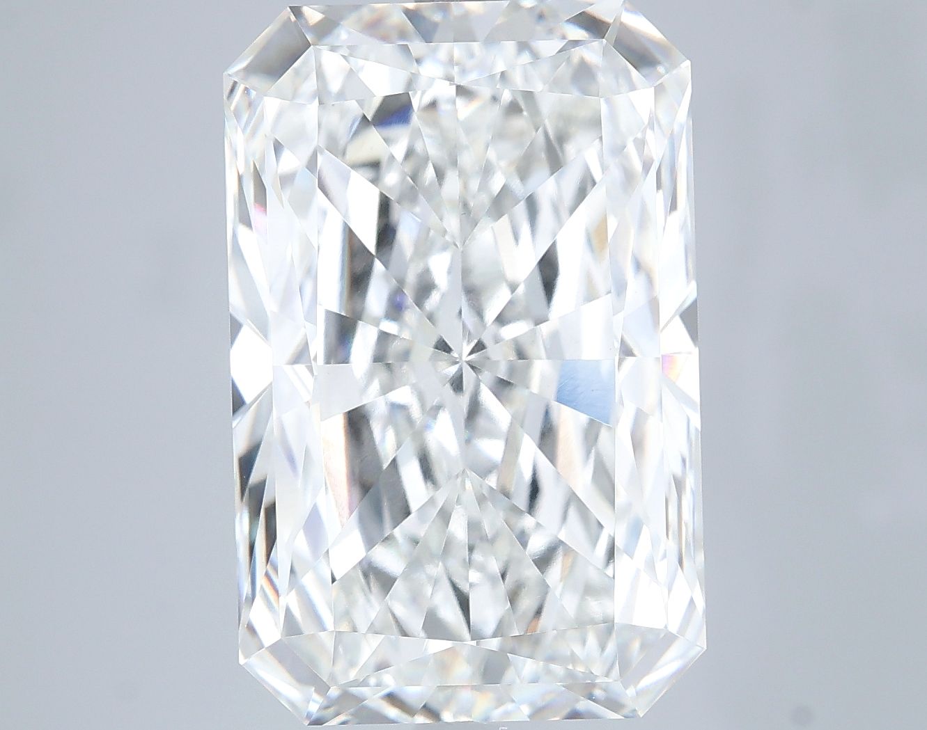 9.52 ct. radiant Lab Grown Diamond front image