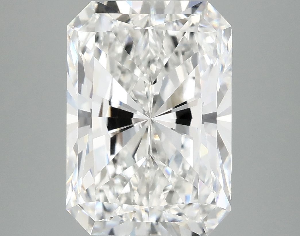 4.99 ct. radiant Lab Grown Diamond front image