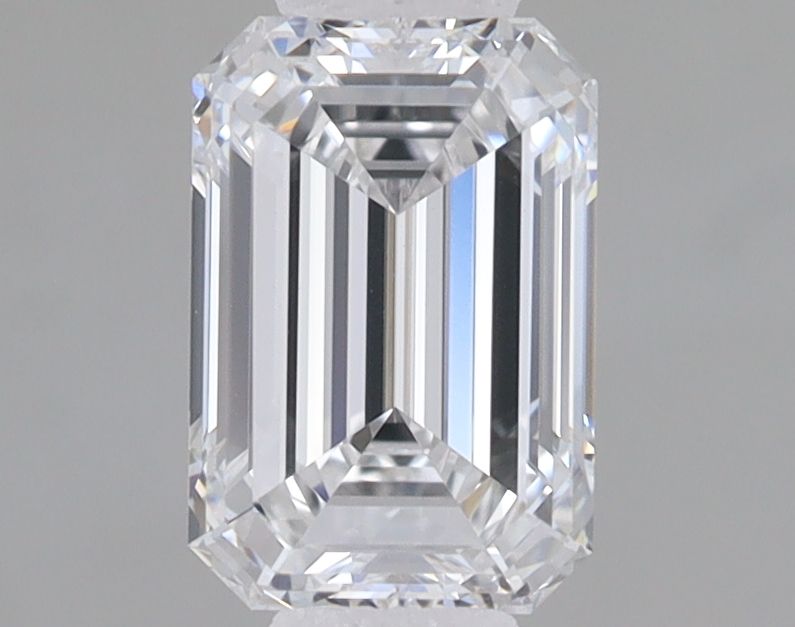 1.07 ct. emerald Lab Grown Diamond front image