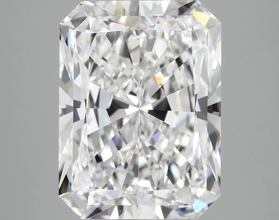 4.02 ct. radiant Lab Grown Diamond front image