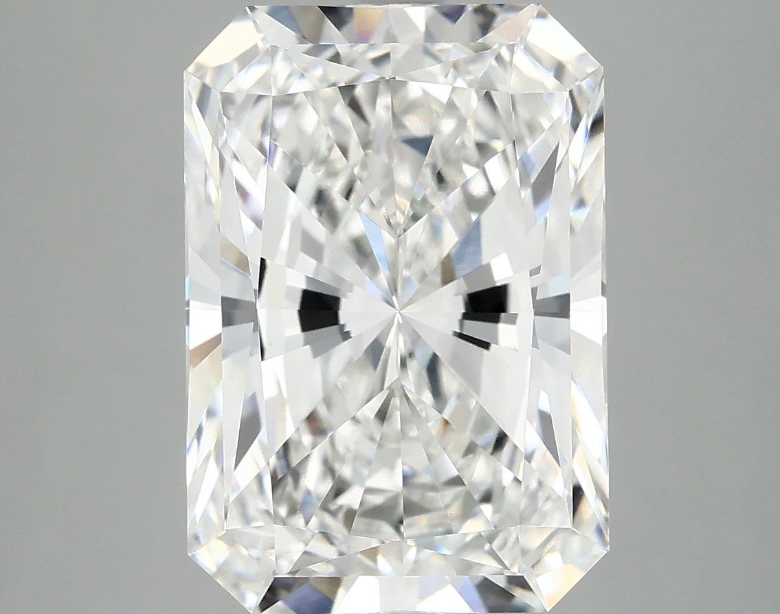 4.91 ct. radiant Lab Grown Diamond front image