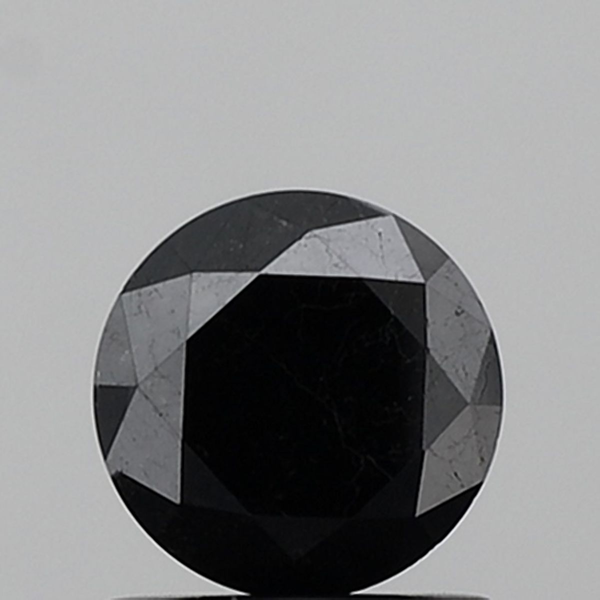 1.15 Carat Round Diamond Black VS1