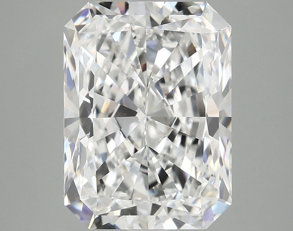4.19 ct. radiant Lab Grown Diamond front image