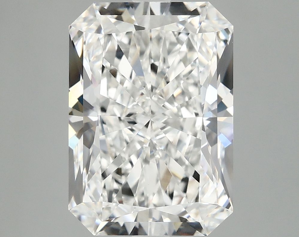 4.67 ct. radiant Lab Grown Diamond front image