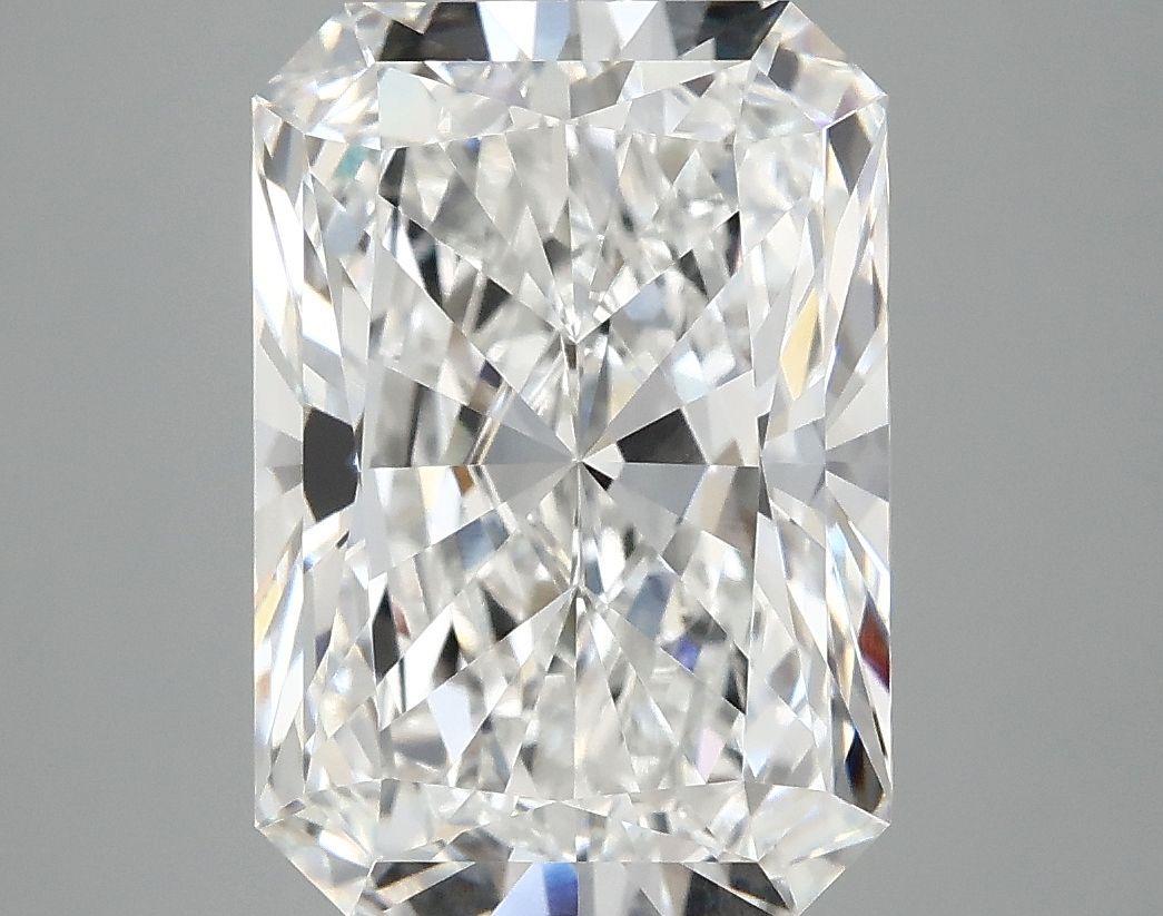 4.99 ct. radiant Lab Grown Diamond front image