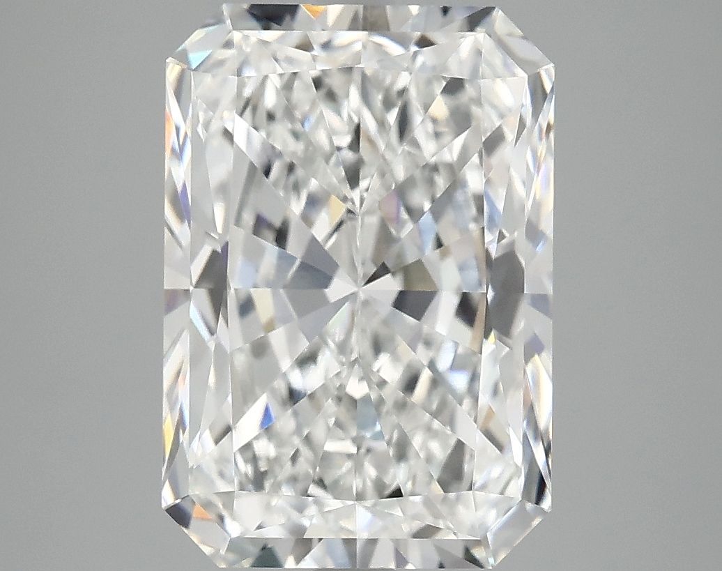 4.78 ct. radiant Lab Grown Diamond front image