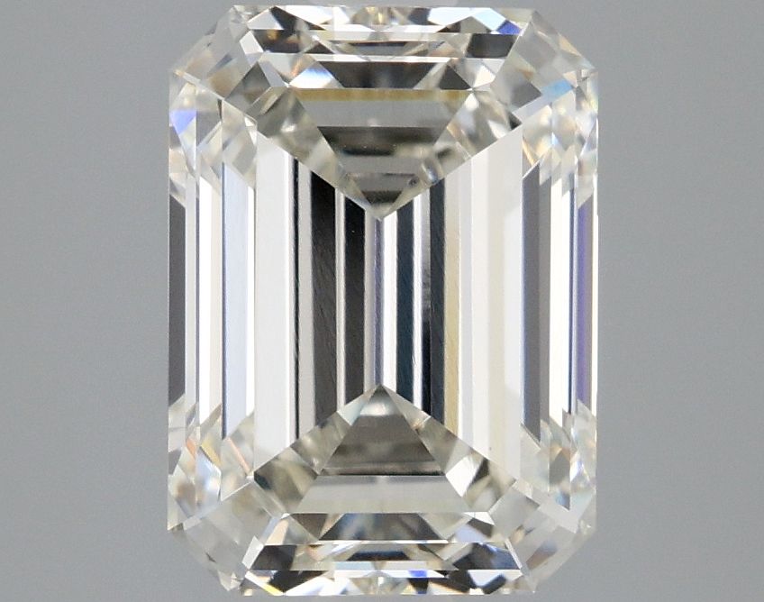 3.07 ct lab-grown Emerald Diamond