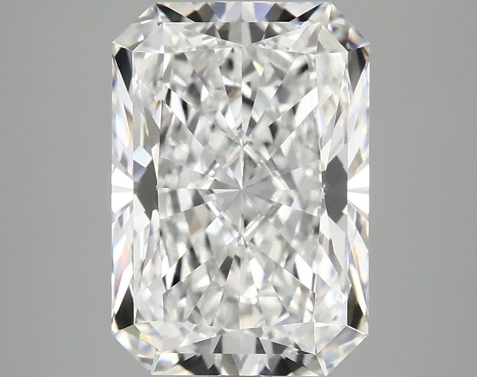 4.05 ct. radiant Lab Grown Diamond front image