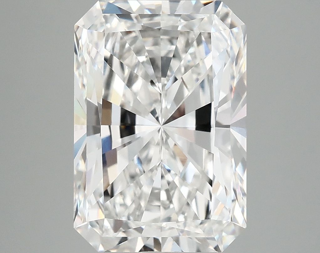 4.90 ct. radiant Lab Grown Diamond front image
