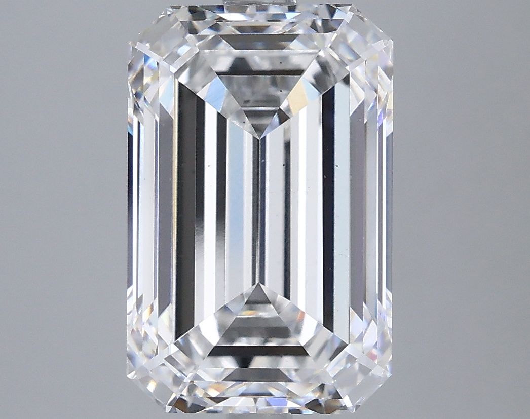 5.10 ct. emerald Lab Grown Diamond front image
