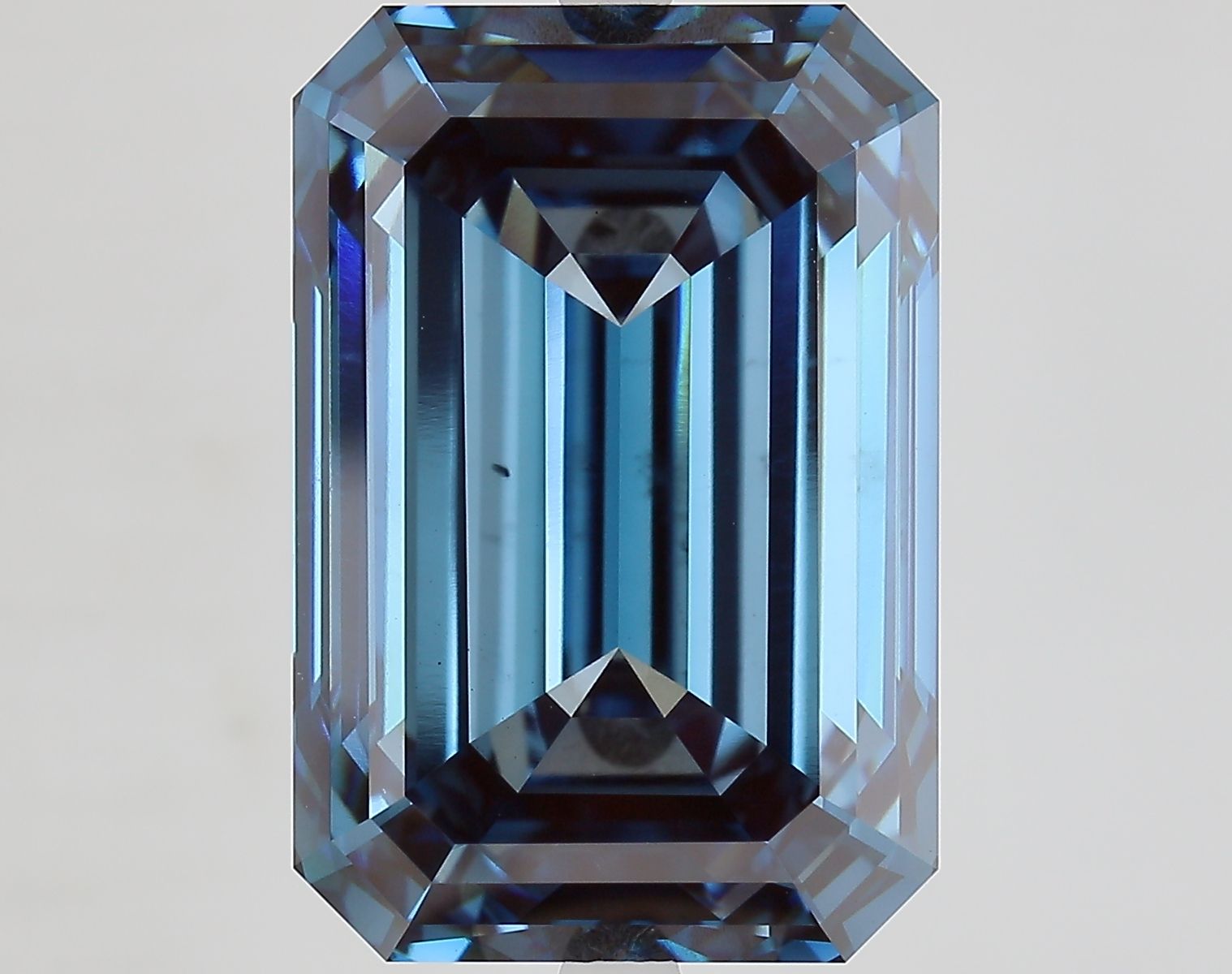 18.14 ct. emerald Lab Grown Diamond front image